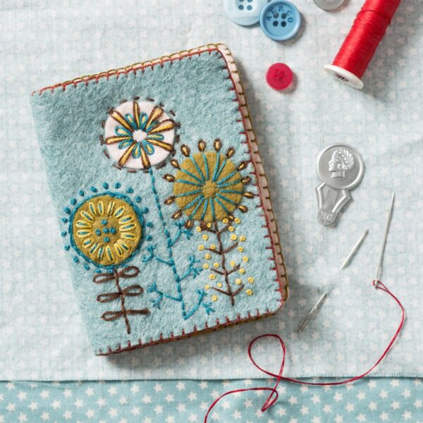 Needlecase - Embroidery Kit - Corinne Lapierre