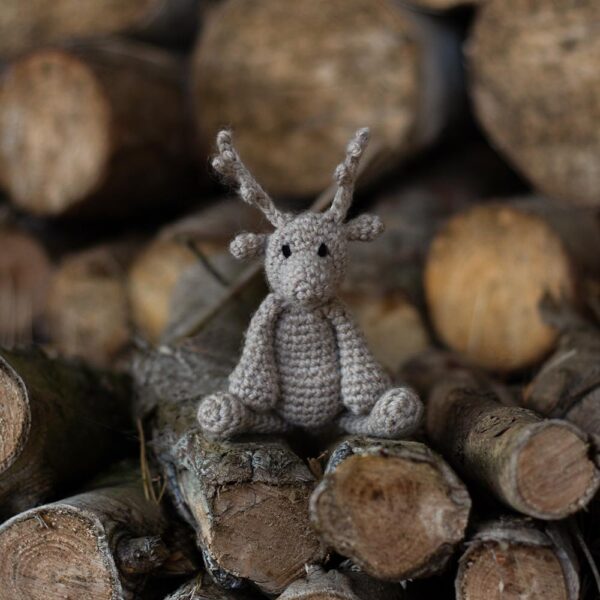Donna the Reindeer (Beginner) Mini Crochet Kit - Toft