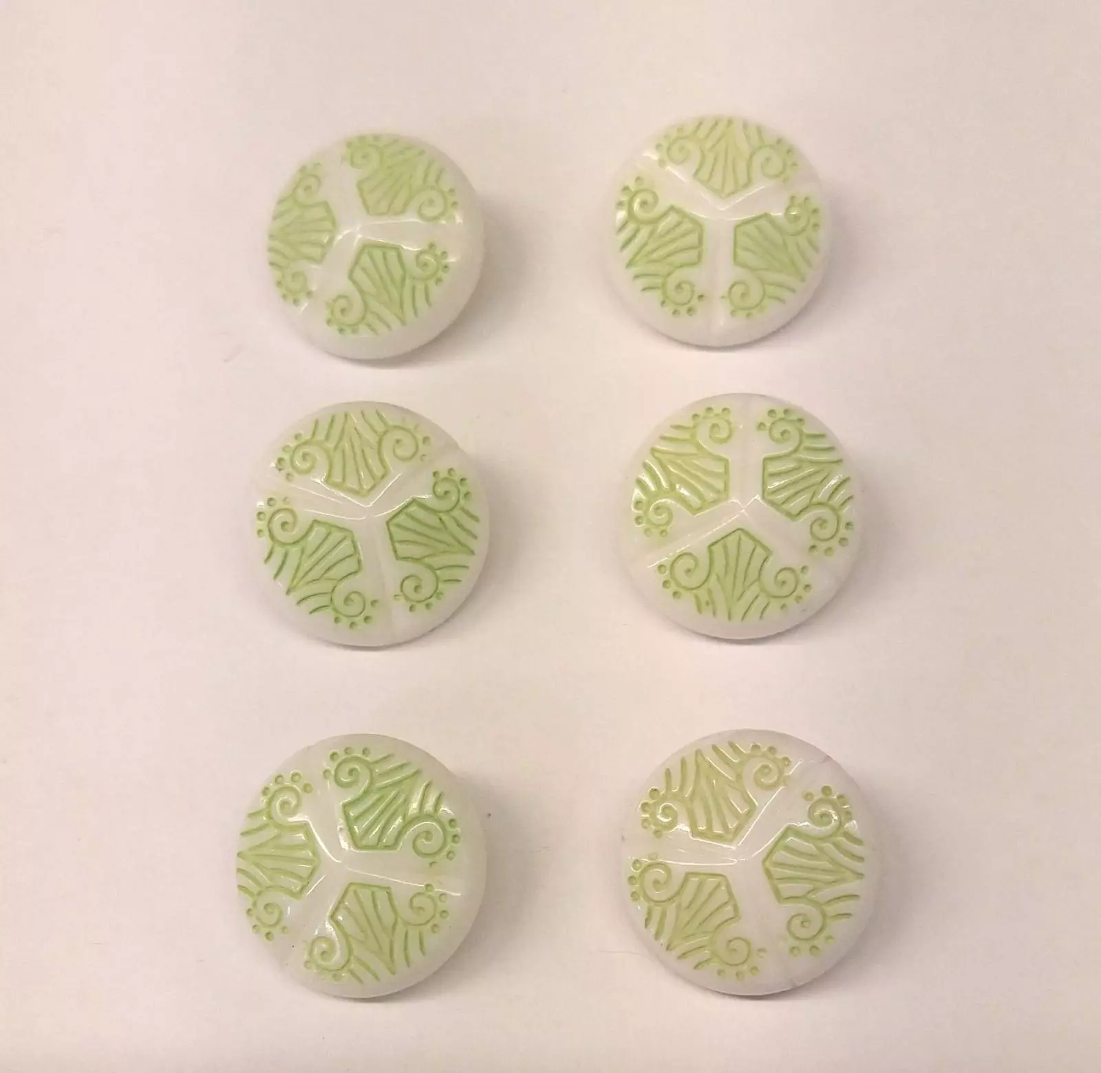 Vintage Glass Buttons - Deco Lines - Various Colours - 18mm - Set of Six