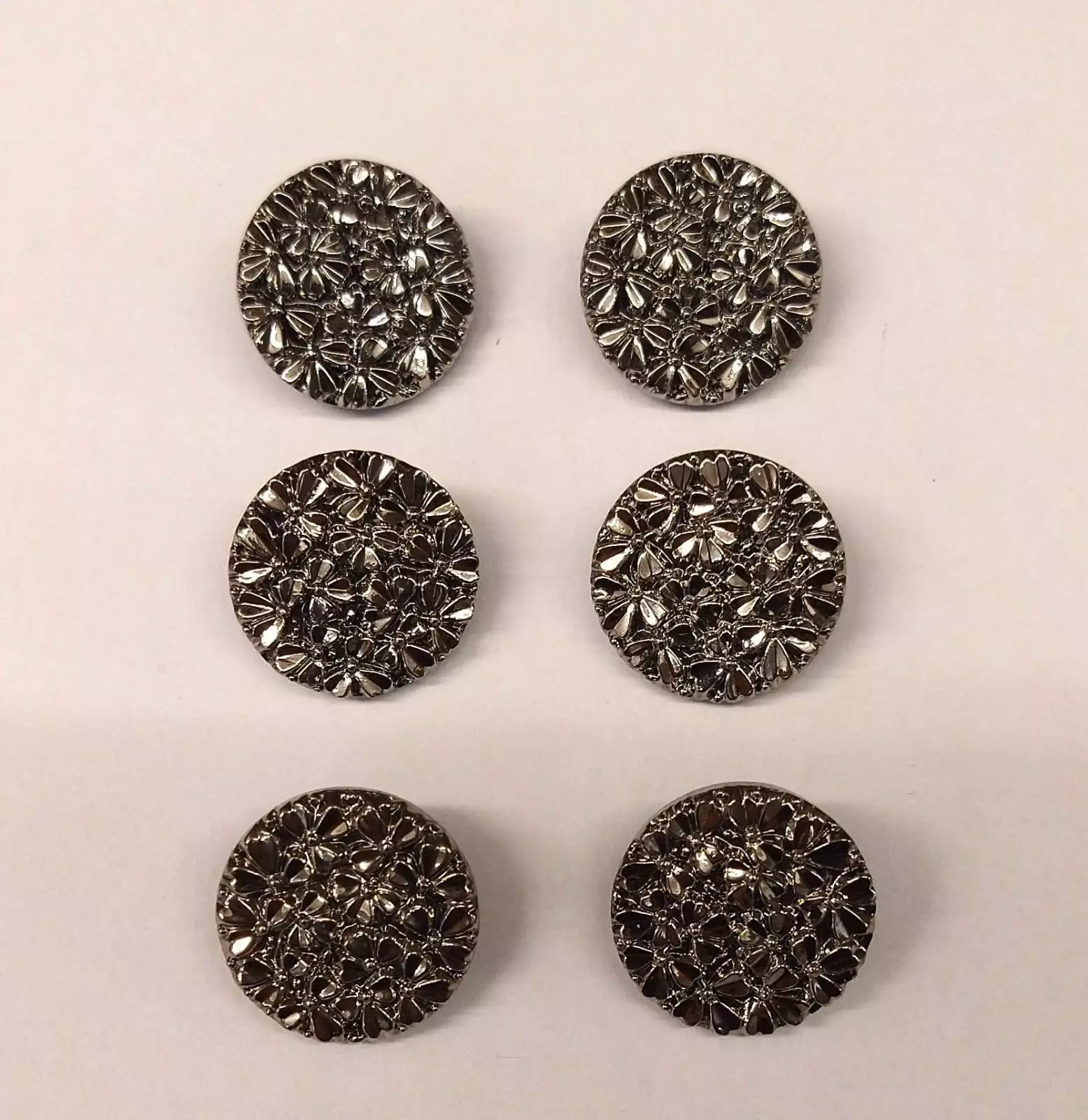 Vintage Glass Buttons - Flower Crystals - metallic - 18mm - Set of Six
