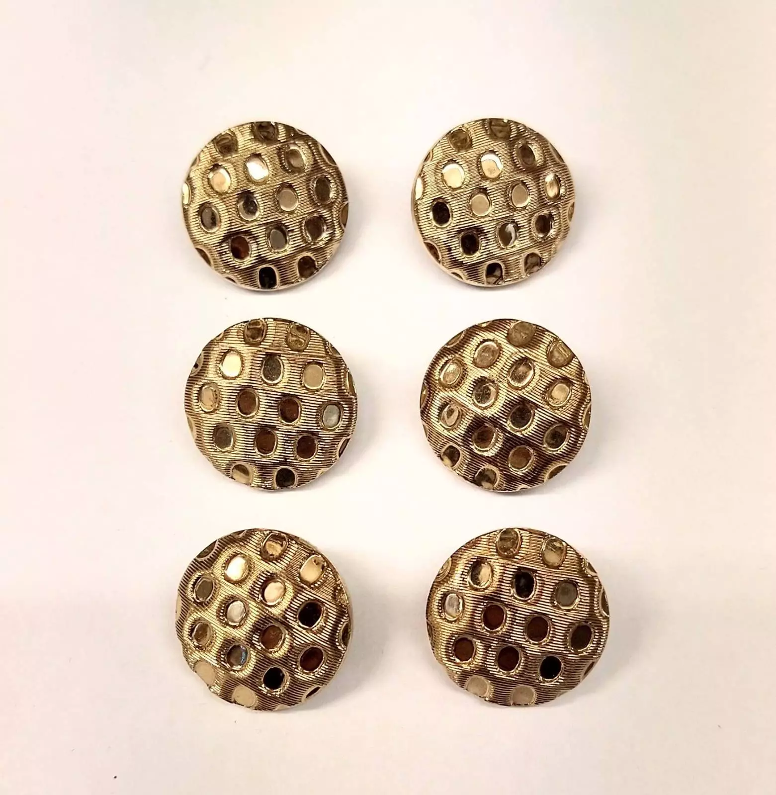Vintage Glass Buttons - Honeycomb - Soft Gold - 18mm - Set of Six