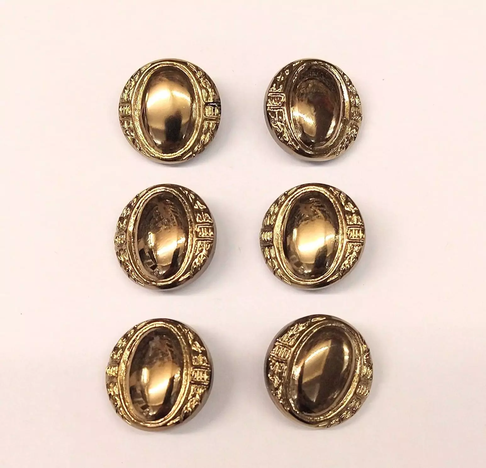 Vintage Glass Buttons - Signet - Gold - 18mm - Set of Six