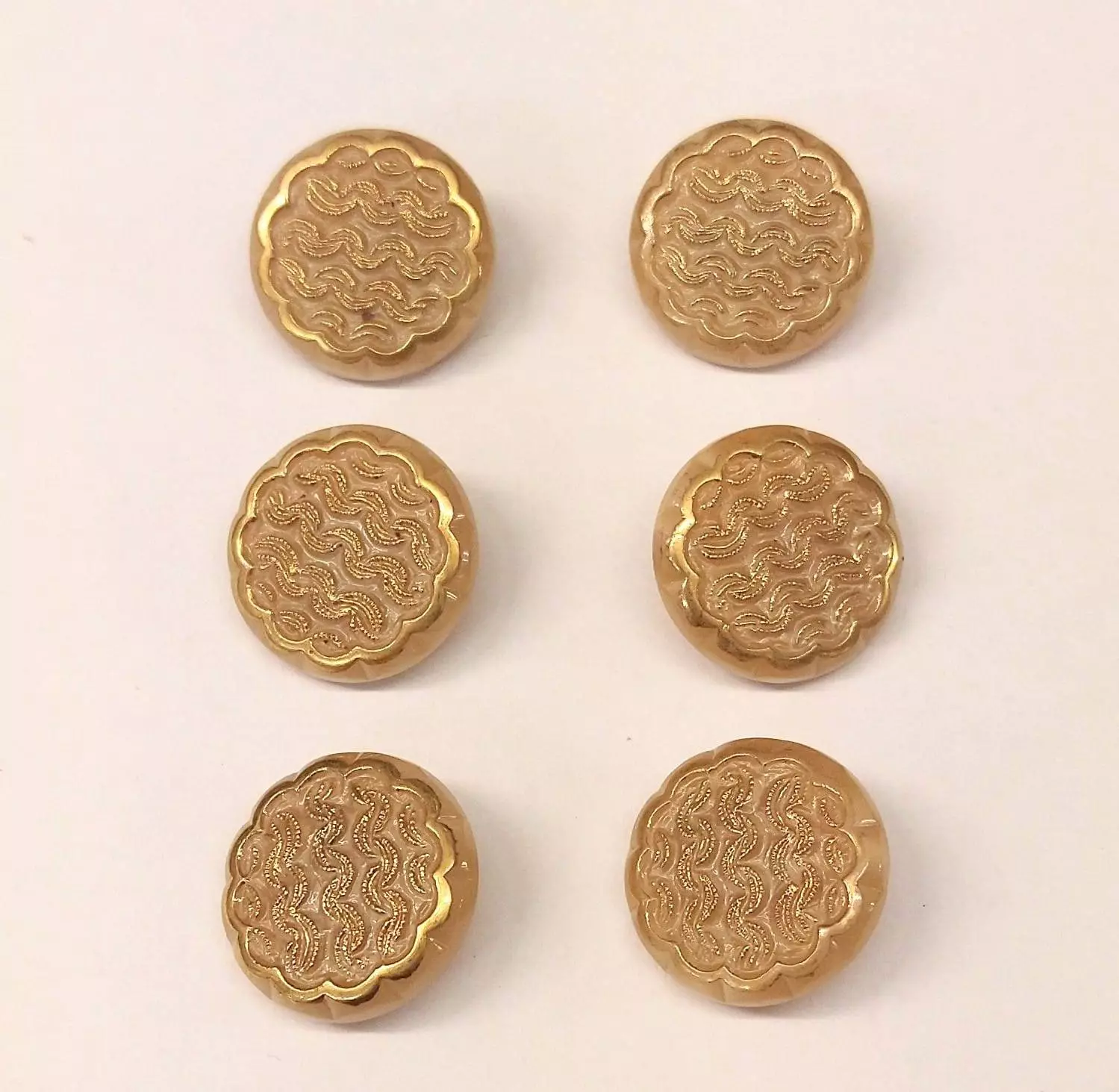 Vintage Glass Buttons - Wave - Various Colours with Gold Detail - 18mm - Set of Six - Image 4