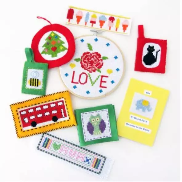 Children's Cross-Stitch Kit (Age 8+) - Buttonbag Suitcase - Image 3
