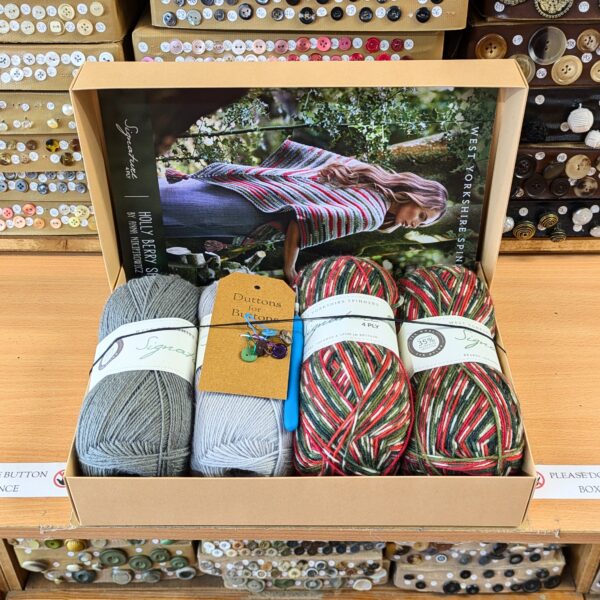 Gift Set: Holly Berry Crochet Shawl Kit