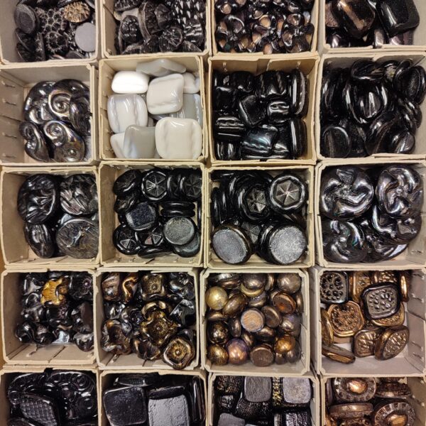 Lionel Nichols - Handmade Vintage Glass - Lucky Dip Selection - Image 4