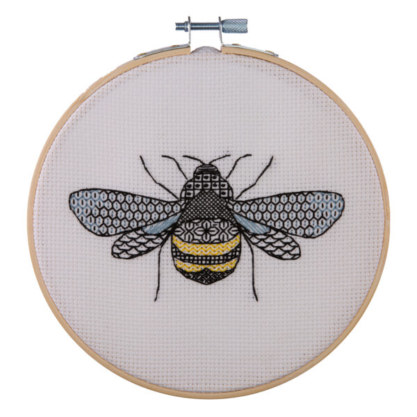 Blackwork Kit - Bee - Anchor